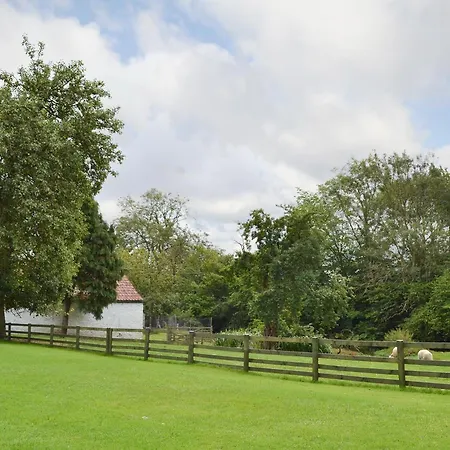Holiday home Ashberry Farm